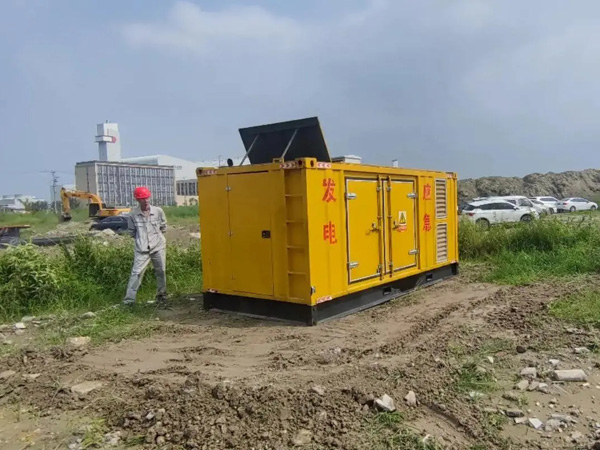 兴海200KW柴油发电机机组每小时的油耗量受哪些因素影响？